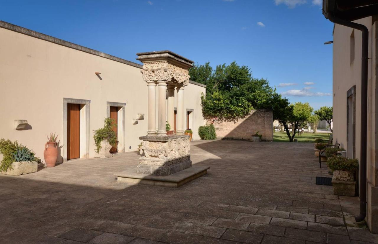 Masseria Li Campi Cavallino di Lecce Bagian luar foto